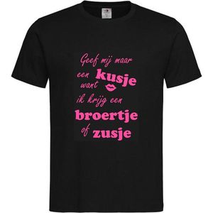 Shirt Aankondiging zwangerschap Geef mij een kusje want ik krijg een broertje of zusje | korte mouw | Zwart/roze | maat 122/128 zwangerschap aankondiging bekendmaking