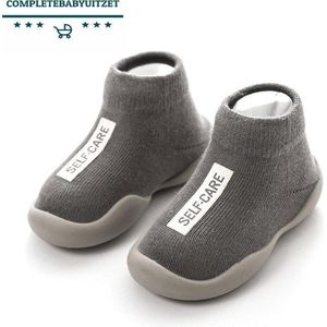 Antislip baby schoentjes - eerste loopschoentjes – Completebabyuitzet - maat 22,5 - 18-24 maanden – 13.5 cm - Grijs