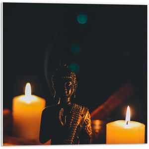 Forex - Brandende Kaarsjes bij Kleine Boeddha - 50x50cm Foto op Forex