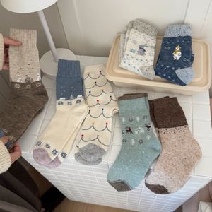 7 paar kerstrendierkleurige sokken tot halverwege de kuit, zachte en warme wollen sokken voor herfst en winter, damessokken