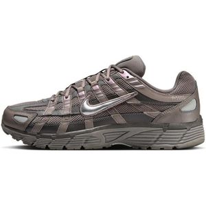 Nike p-6000 Brown Parelmoer Maat 37,5