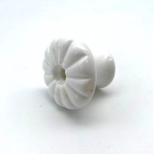 Knop Porselein Wit met ribbel motief 40mm