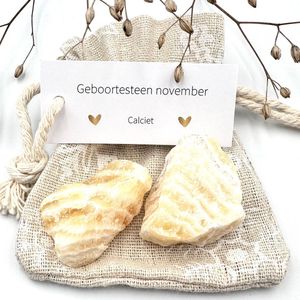 Geboortesteen november - Calciet ruw sneeuwzakje - edelstenen - vriendschap - gefeliciteerd - verjaardag cadeau man/vrouw - geluksbrenger - brievenbus kado - giftset