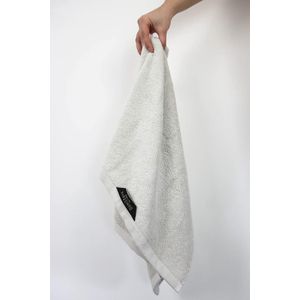 Premium handdoekenset 4-delig | 2 Grote badhanddoeken (140 x 70 cm) + 2 handdoeken en gezicht (100 x 50 cm) | 100% katoen | Superzachte en Absorberende doeken (grijs)