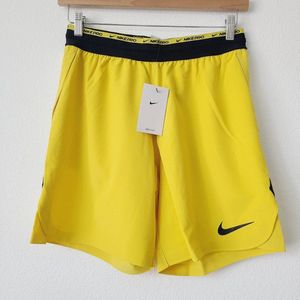 Nike Dri-Fit Flex Rep Unlined Training Shorts - Sportbroekje - Geel - Maat XXXL