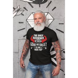 Rick & Rich Workout tshirt - T-shirt L - Gym tshirt - heren t shirts met ronde hals - Sport tshirt - heren shirt korte mouw - Fitness shirt - Gym Motivation tshirt - shirt met opdruk - Difference between god and great is one more rep shirt