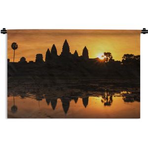 Wandkleed Angkor Wat - Rode lucht boven de Angkor Wat in Cambodja Wandkleed katoen 180x120 cm - Wandtapijt met foto XXL / Groot formaat!