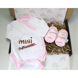 brievenbus cadeau 'Mini influencer' - cadeau baby - kraam cadeau - romper - prinses