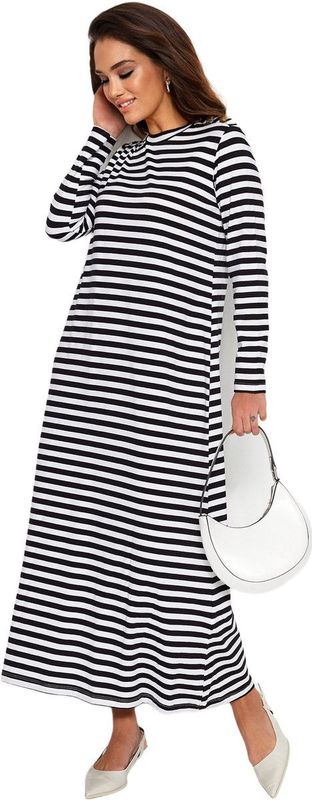 Trendyol Zwart-Witte Schouderknoop Gedetailleerde Gebreide Gestreepte Jurk Tctss23Eb00291