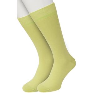 Bonnie Doon Basic Sokken Heren Licht Groen maat 40/46 - 2 paar - Basis Katoenen Sok - Gladde Naden - Brede Boord - Uitstekend Draagcomfort - Perfecte Pasvorm - 2-pack - Multipack - Effen - Groen - Lime - OL6324012.269