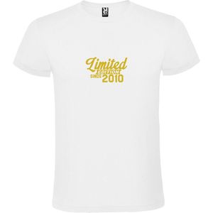 Wit T-Shirt met “Limited sinds 2010 “ Afbeelding Goud Size L