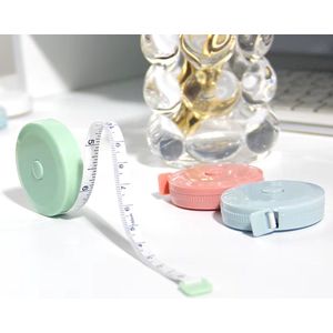 New Age Devi - Meetlint Lichaam - Lintmeter - Rolmeter - voor al je Klussen, Hobby en Knutselen, Sport en Kleding - Uitrolbaar tot 1.5 Meter - Groen