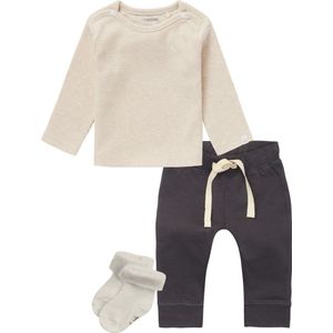 Noppies kledingset - 3 delig - Shirt Natal Oatmeal - Broek charcoal antraciet grijs - 1paar sokjes Oatmeal - Maat 62