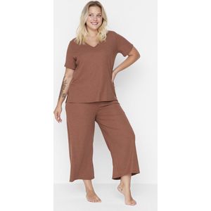 Trendyol Standaard mouw V-hals Bruine gebreide pyjamaset TBBSS22PT0237