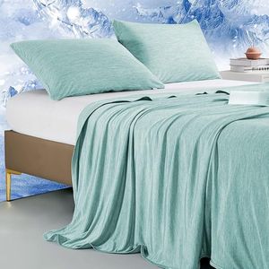 S&Dshopline® Koeldeken 220 x 200 cm, licht zomerdeken met Japanse Arc-Chill 3.0 Q-Max > 0,5 koelvezels, absorbeert lichaamswarmte, 2-in-1 dubbelzijdig als kinderdeken, bankdeken, reisdeken, groen
