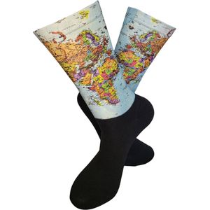 Wereldkaart - Landkaart - Verjaardags cadeau - Valentijn - Print sokken - vrolijke sokken - Vrolijke sokken - grappige sokken - leuke dames en heren sokken - moederdag - vaderdag - Socks waar je Happy van wordt - Maat 41-46