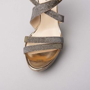 Nerogiardini Nacht Gouden Sandaal - Streetwear - Vrouwen