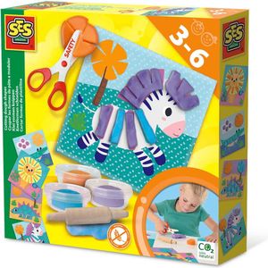 SES - Klei vormen knippen - 3 kleuren klei (3x40g) - met veilige kinderschaar en herbruikbare klei kaarten - glutenvrij