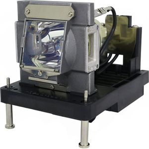 Beamerlamp geschikt voor de INFOCUS IN5555L beamer, lamp code SP-LAMP-082. Bevat originele UHP lamp, prestaties gelijk aan origineel.