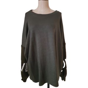 Dames trui 'love' army groen plus size 42/48