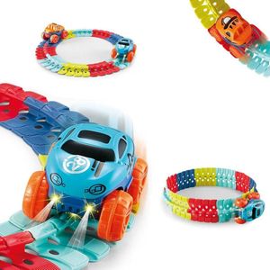 FlexToys® Racebaan - DIY Aanpasbare Autobaan Speelgoed 92 Stuks Bouwset met LED Verlichting - Auto Speelgoed Jongens en Meisjes 3 Jaar Plus