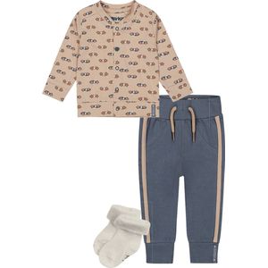 Dirkje - Noppies - kledingset - Broek blauw - Vest Beige met raceauto's - 1 paar noppies sokjes - Maat 62