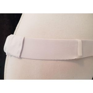 PD-band voor peritoneale dialyse (nierdialyse), maat S, in wit huidvriendelijk (zacht) elastiek voor het opbergen van de katheter en het opbergen van het koppelstuk