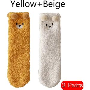 2 Paar Warme Dames Sokken – Dikke Pluche Slaapsokken van Koraalfluweel – Fluffy Huissokken met Schattige Beer Cartoon – Zachte Winter Slofsokken & Antislip Vloersokken