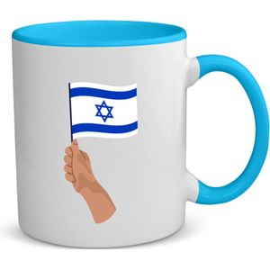 Akyol - israël vlag met hand koffiemok - theemok - blauw - Israël - mensen die liefde willen geven aan israel - degene die van israël houden - supporten - oorlog - verjaardagscadeautje - gift - geschenk - kado - 350 ML inhoud