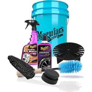 Ultime velg en banden reinigings set bestaand uit; Meguiars Wasemmer 19 Ltr met Grit Guard Grit, 710 ml Hot Rims & Wheels cleaner, Tyre Care Endurance High Gloss 473 ml met pad. ValetPRO Long Reach Wheel Brush, Nuke Guys WashMitt grijs,