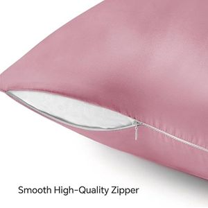 Satijnen Kussenslopen, Standaard Formaat 65L x 65W centimetres