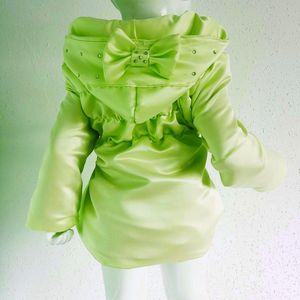 Maat 56 Zomerjas fel groen met hotfix steentjes en strik jas baby en kind kinderJas