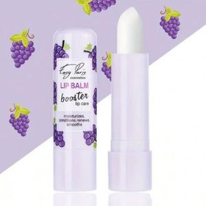 Easy Paris Cosmetics - Verrukkelijke Lip Balm Booster Lip Care - Moisturizes Conditions Renews Smooths - Druif