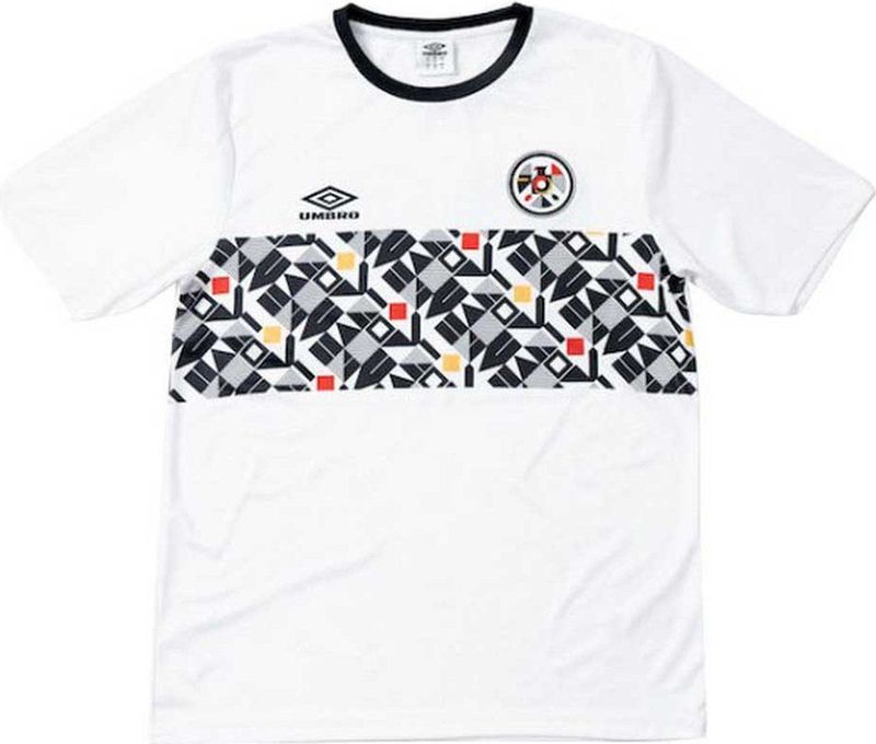 Umbro Germany Chest Panel World Cup 2022 T-shirt Met Korte Mouwen Veelkleurig S Man