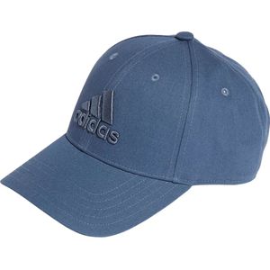 Adidas big tonal logo pet in de kleur blauw.
