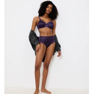 TRIUMPH - Ladyform Soft - Minimizer BH - Donker Violet