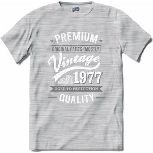 Vintage Legend Sinds 1977 - verjaardag en feest cadeau - Kado tip - T-Shirt - Unisex - Donker Grijs - Gemêleerd - Maat 4XL