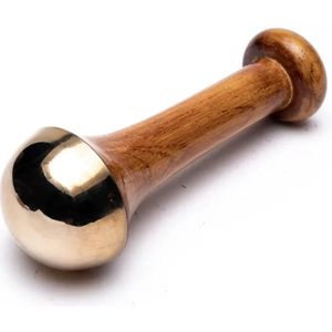 Ayurvedische kansa wand voor gezichtsmassage