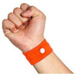 *** 4 Stuks Anti Wagenziek Bandjes Kindermaat - Tegen Misselijkheid - Wagen Ziek - Op Reis Travel Bandje - Anti wagenziekte - Polsbandjes - van Heble�® ***