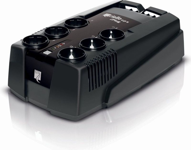 Riello - iPlug 800VA - UPS - Zwart - 0,8 kVA - 480 W