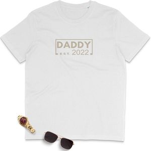 Daddy Est. 2022 t Shirt - T-Shirt Heren - Cadeau voor Vader - Vaderdag Shirt - Daddy Print - Tshirt met Daddy Opdruk - Korte Mouw - Maten: S M L XL XXL XXXL Kleuren: Wit Zwart Lichtblauw BordeauxRood.