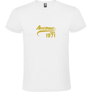 Wit T-Shirt met “Awesome sinds 1971 “ Afbeelding Goud Size L