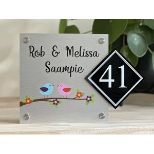 Naambordje voordeur | Vogeltjes op tak | RVS-look | 20x28.5cm | RVS afstandhouders | Naamplaat | Huisnummerbordje | Gezin