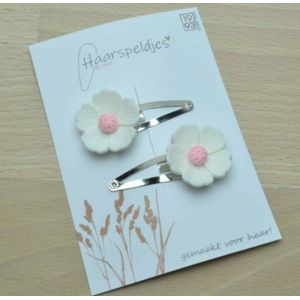 Klik klak haarspeldje Wit/Roze bloem by 1993 - zilveren klikklak haarspeldjes - witte bloem - roze kern - haaraccessoires