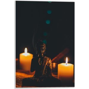 Forex - Brandende Kaarsjes bij Kleine Boeddha - 40x60cm Foto op Forex