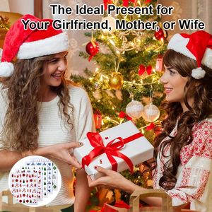 Green Glow - Kerst glitter nagelstickers 30 vellen - nail art set voor feestelijke manicure - DIY kerstmis design - gemakkelijk te verwijderen - kerstcadeau voor vrouwen en meisjes