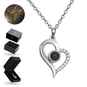 Luxore I Love You Ketting in 100 Talen Cadeautje voor Vrouw – Liefdes Verrassing - Geschenkset voor Haar - Zilverkleurig - Valentijn