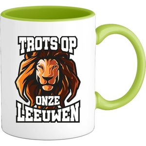 Trots op onze leeuwen - Oranje elftal WK / EK voetbal kampioenschap - bier feest kleding - grappige zinnen, spreuken en teksten - Mok - Appel Groen