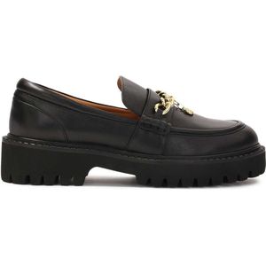 Black slip-on shoes with tag chain