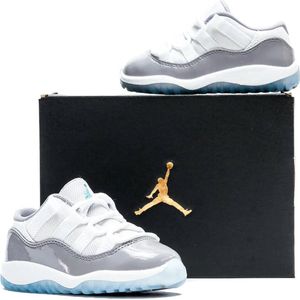 Air Jordan 11 Retro LOW Cement Grey (TD) - maat EU26 - 505836-140 - kindersneakers - lage sneakers - grijs - wit